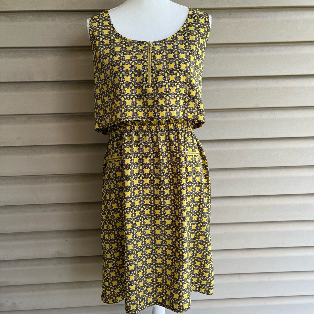 •Miss Tina by Tina Knowles• Sleeveless Layered Bodice Dress - Size XL